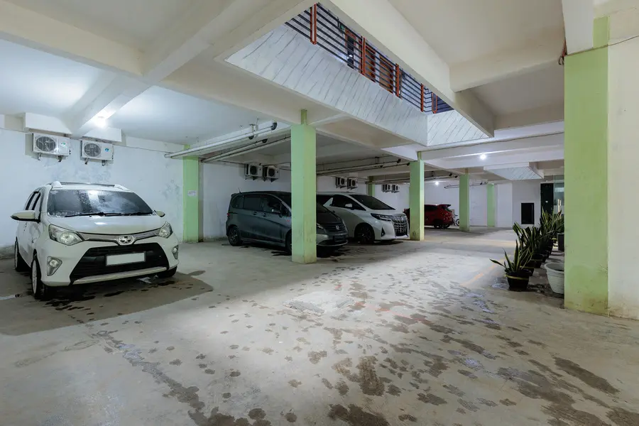 Parkiran Dalam